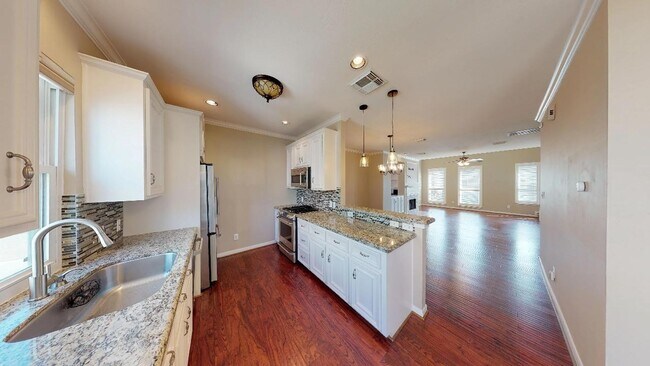 Foto del edificio - 2128 Gillette St