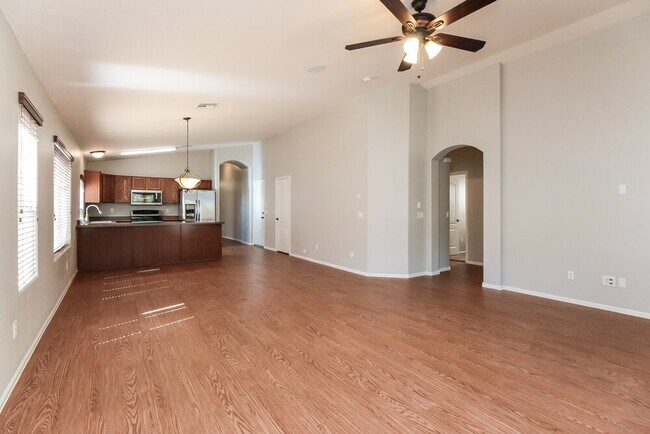 Building Photo - 38141 N Rusty Ln