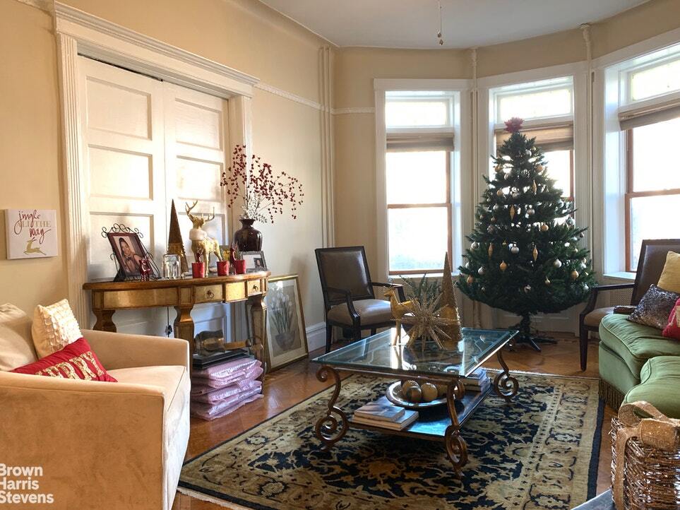 Foto principal - Large 2 BD in with Private Yard in PLG