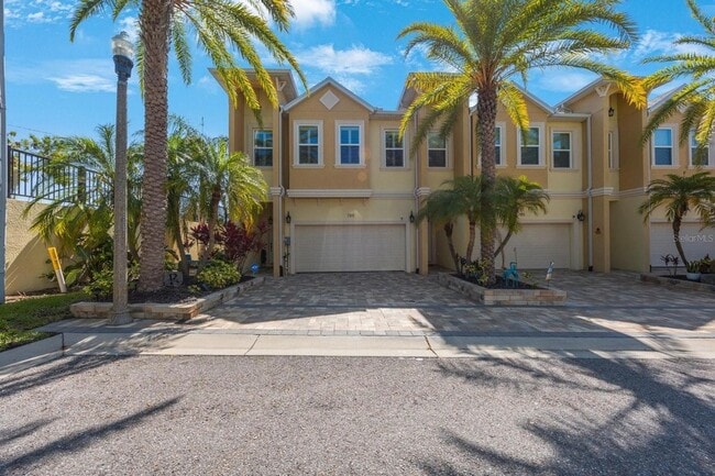 Foto del edificio - 789 Grand Cypress Ln
