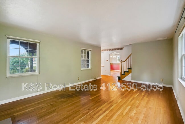 Building Photo - 840 Neely Heights Ave