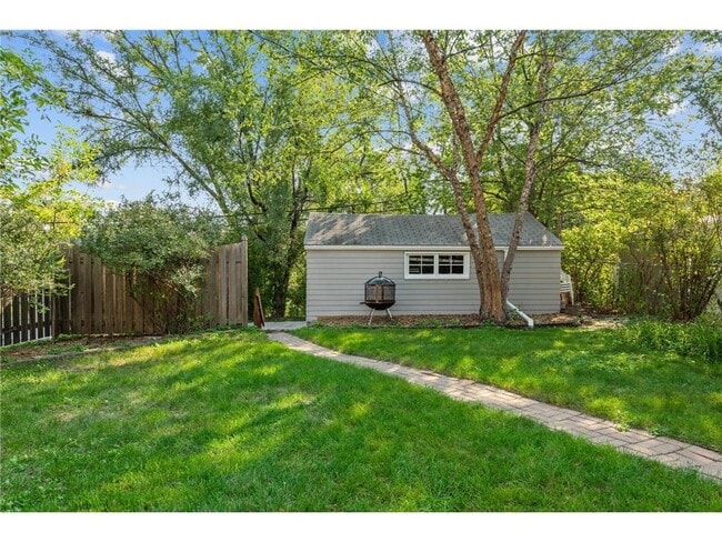 Foto del edificio - 3029 Edgewood Ave S
