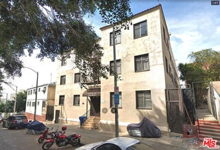 Building Photo - 507 Loma Dr