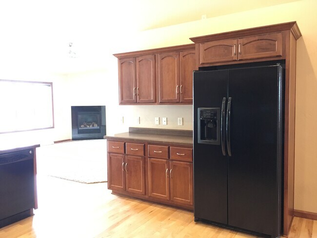 Foto del edificio - 2203 Hillington Dr
