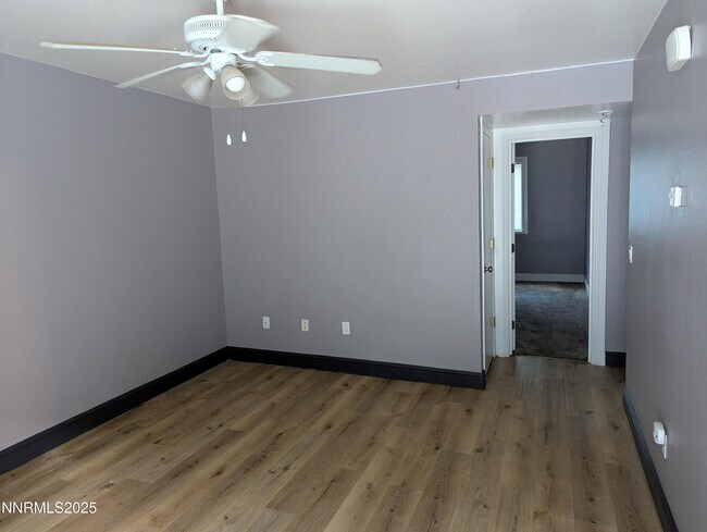 Foto del edificio - 1494 Lewis St