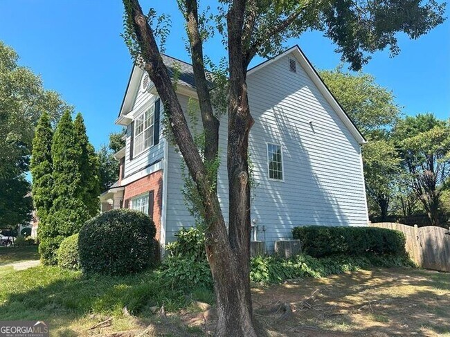 Building Photo - 5710 Kennemore Dr