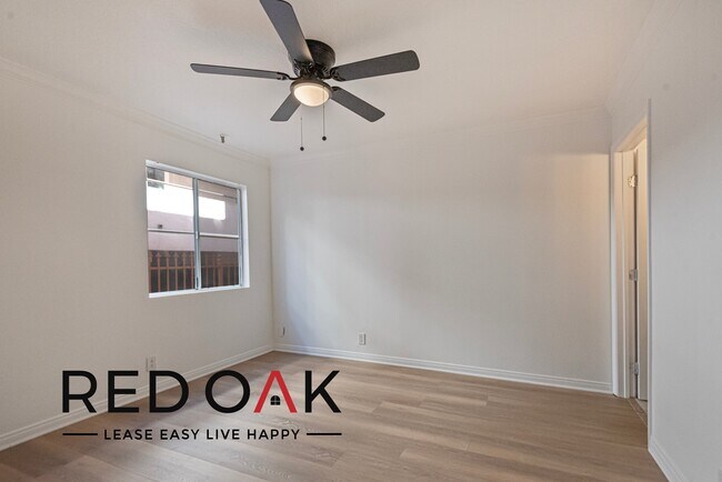 Foto del edificio - Fantastic Two Bedroom with a Beautiful Fir...