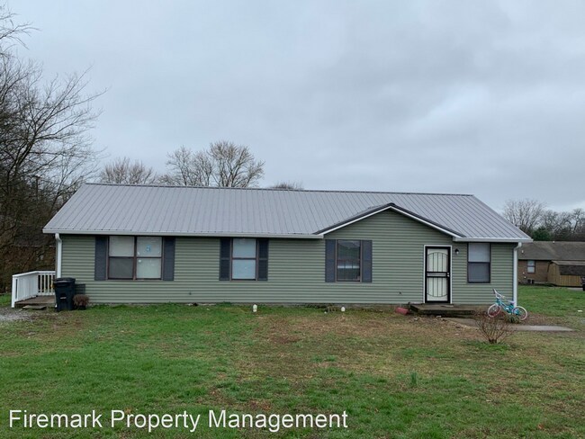 Building Photo - 2 br, 1 bath House - 214 Greenleaf Circle