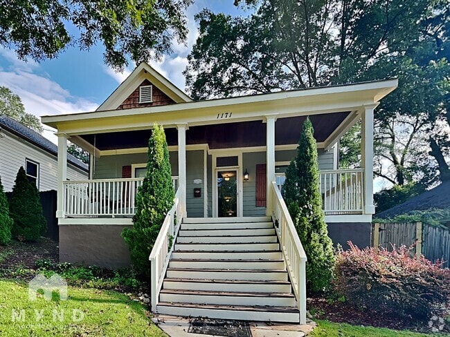 Building Photo - 1171 Oak St SW