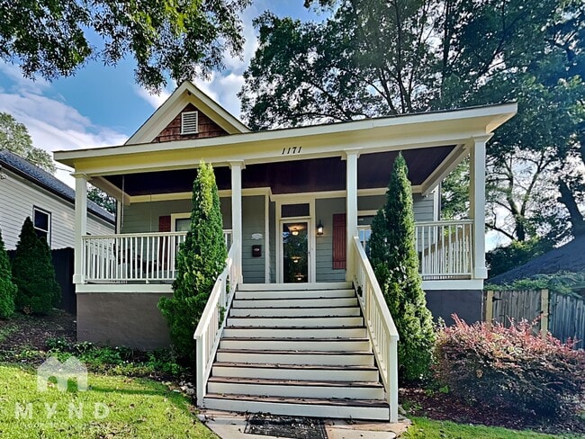 Building Photo - 1171 Oak St SW