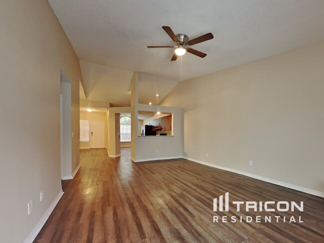 Foto del edificio - 4144 Quail Briar Dr