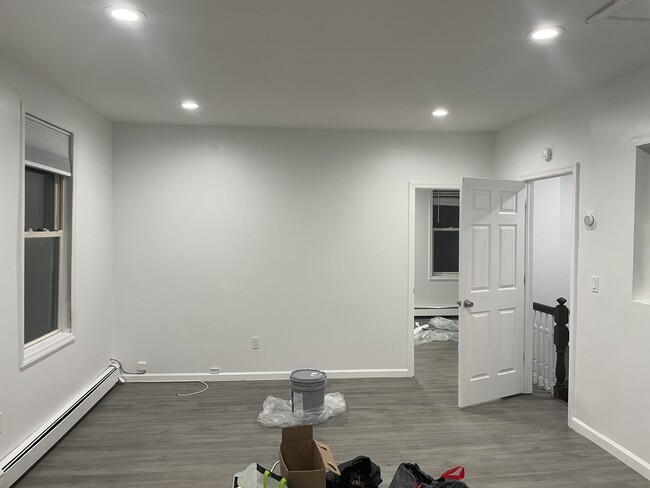 Building Photo - 4220 Herkimer Pl