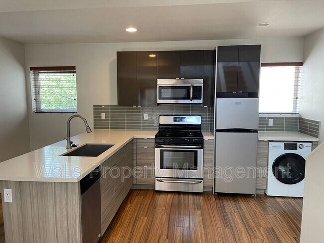 Foto del edificio - 6408 Phinney Ave N