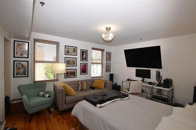 Foto del edificio - 102 Hudson St