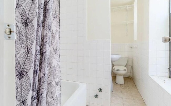 Building Photo - 2 bedroom in NEW YORK NY 10003