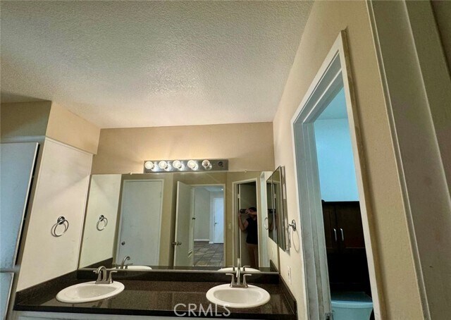 Building Photo - 23807 Del Monte Dr.
