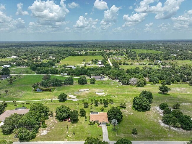 Building Photo - 8038 SW Sunny Oaks Dr