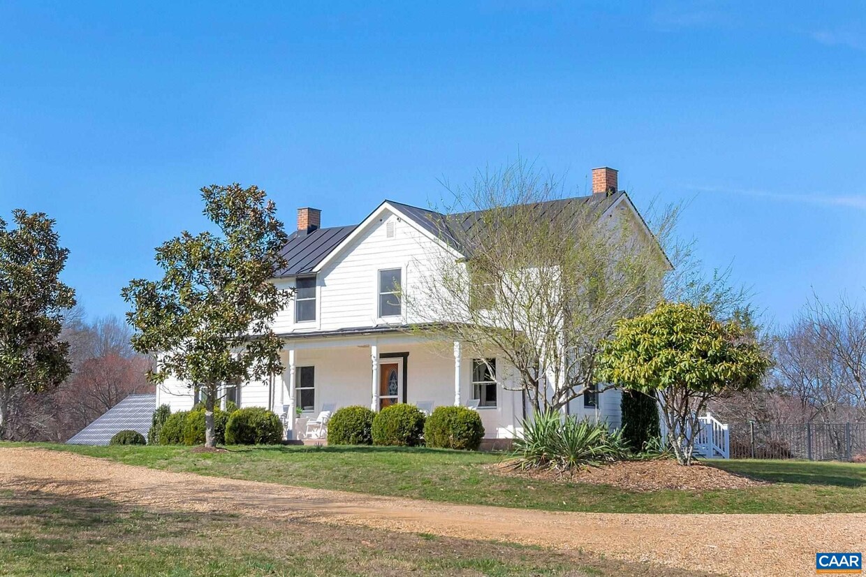 Primary Photo - 870 Millers Cottage Ln