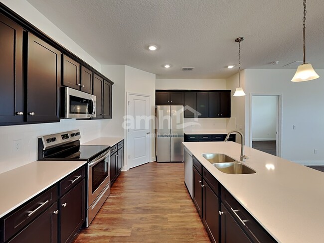 Foto del edificio - 2725 Ponds Trail