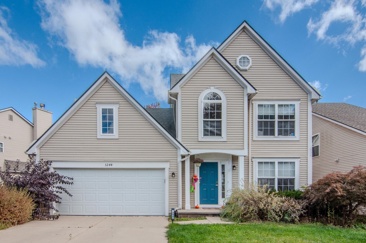 Foto principal - 3244 Dunwoodie Rd