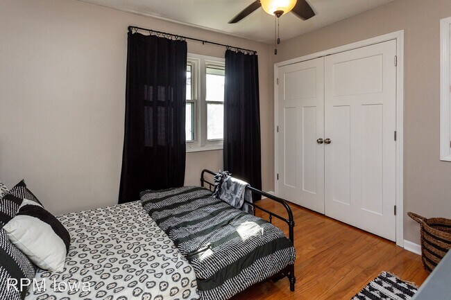 Foto del edificio - 4 br, 2 bath House - 806 SE Sharon Drive