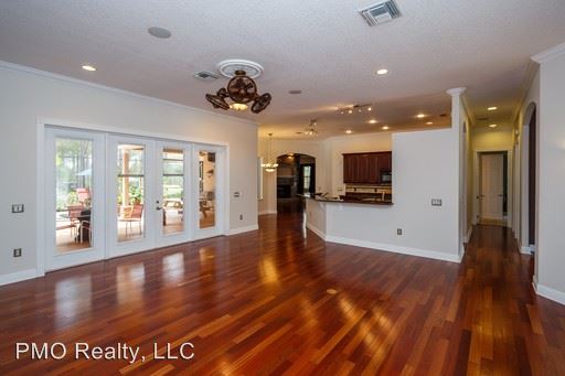 Foto del edificio - 35745 Thrill Hill Rd
