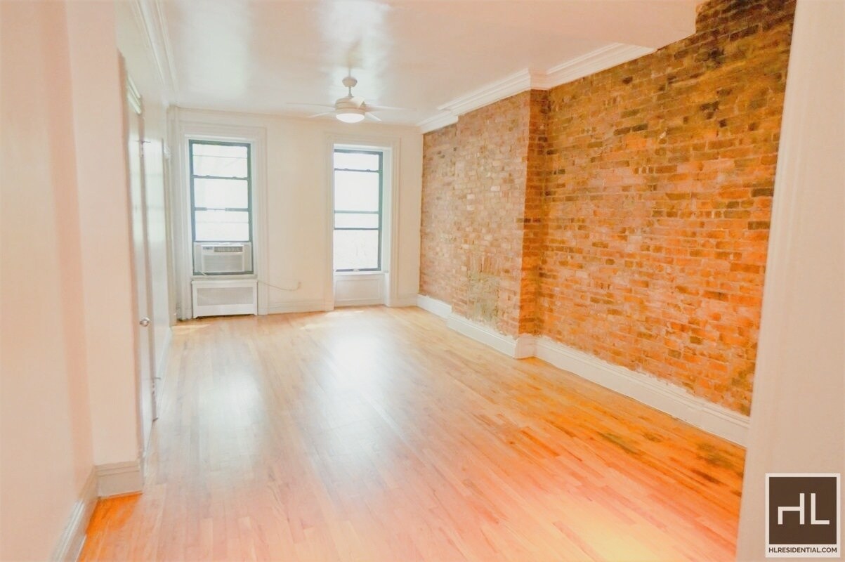 Primary Photo - ST MARKS PLACE