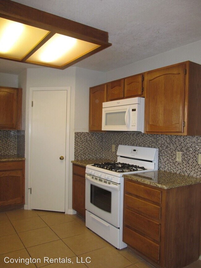 Building Photo - 3 br, 2 bath House - 4418 Lone Star Trl