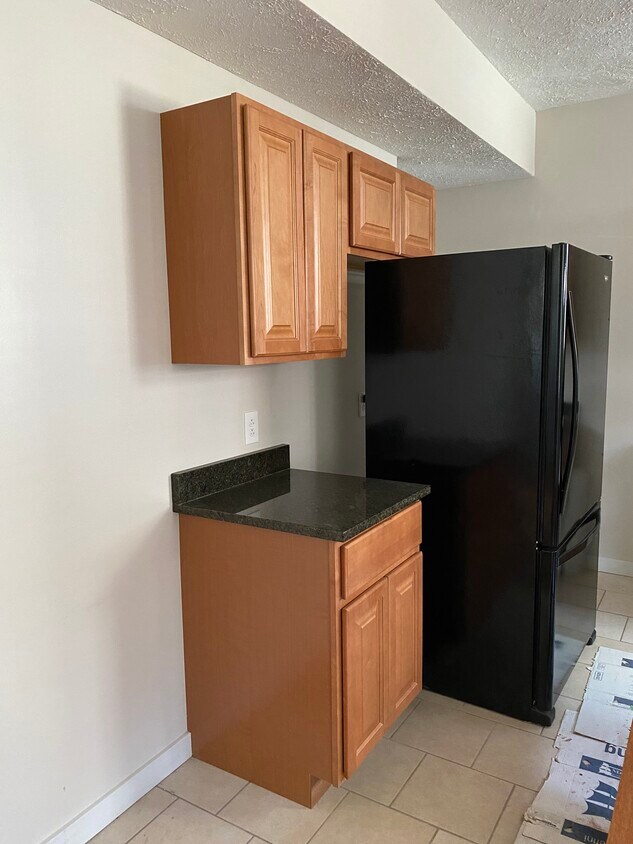 Modern Kitchen with all new appliances - 5239 Wickliff St