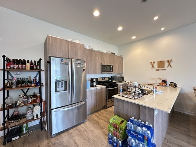 Foto del edificio - 4119 N Narragansett Ave