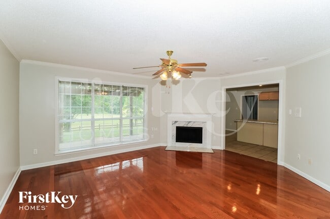 Foto del edificio - 4015 Fairway View Cir E