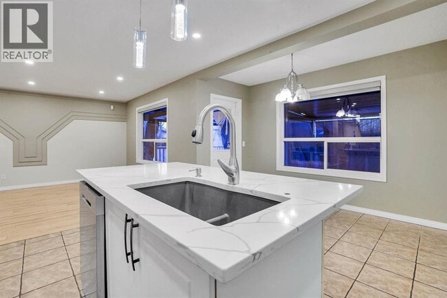 Photo du bâtiment - 58 Lakeview Bay