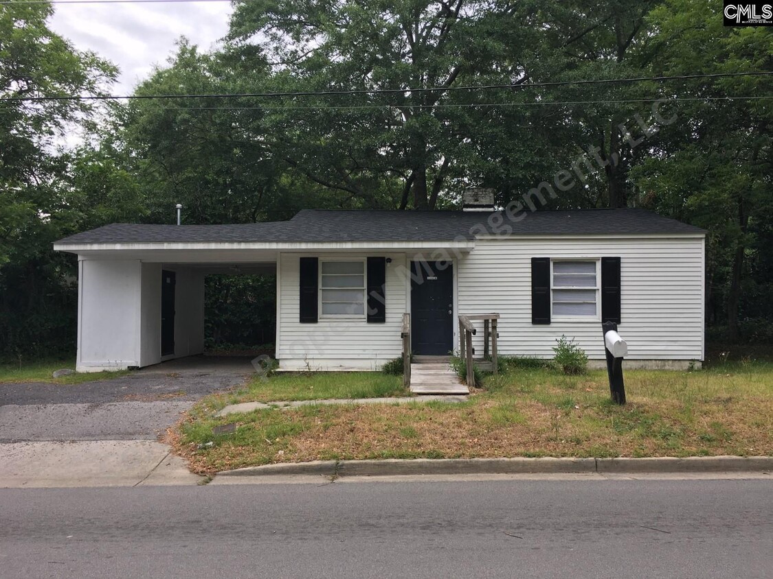 Primary Photo - 831 S Kilbourne Rd