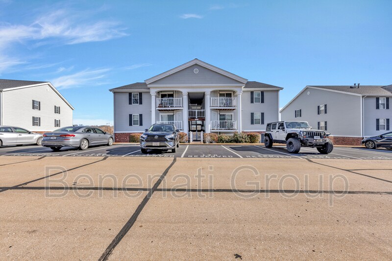 Foto principal - 1247 Creve Coeur Crossing Ln