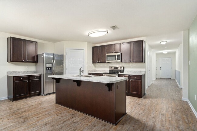 Foto del edificio - 515 E Marigold Dr