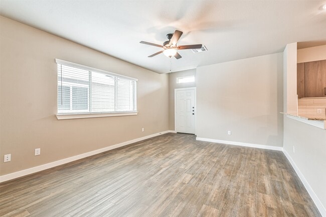 Building Photo - 25531 Starling Ln