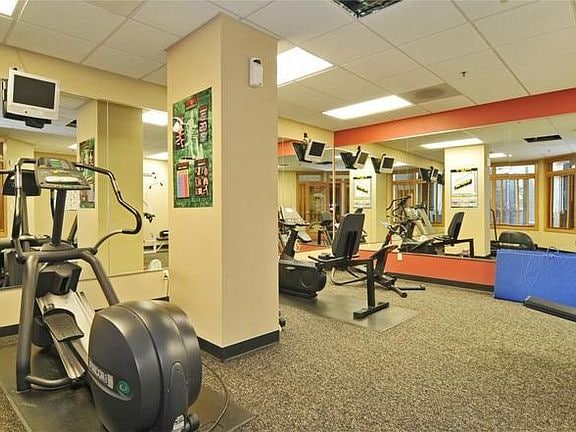 Building Photo - 1125 E Olive St