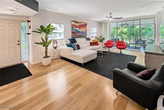 Foto del edificio - 6910 Satinleaf Rd N