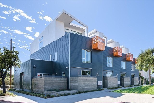 Foto principal - 8730 Venice Blvd