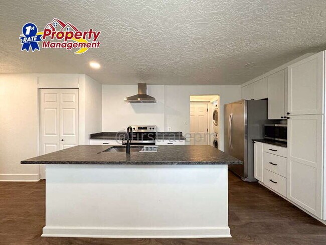 Building Photo - 6602 W Ustick Rd