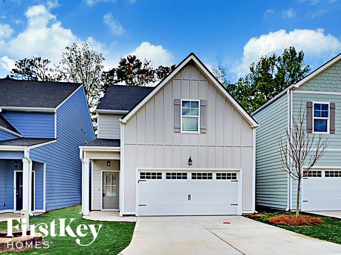 Primary Photo - 22E E Newnan Rd
