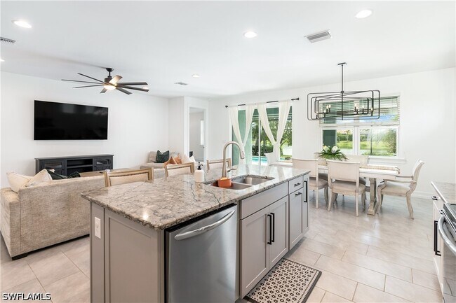 Foto del edificio - 14837 Windward Ln
