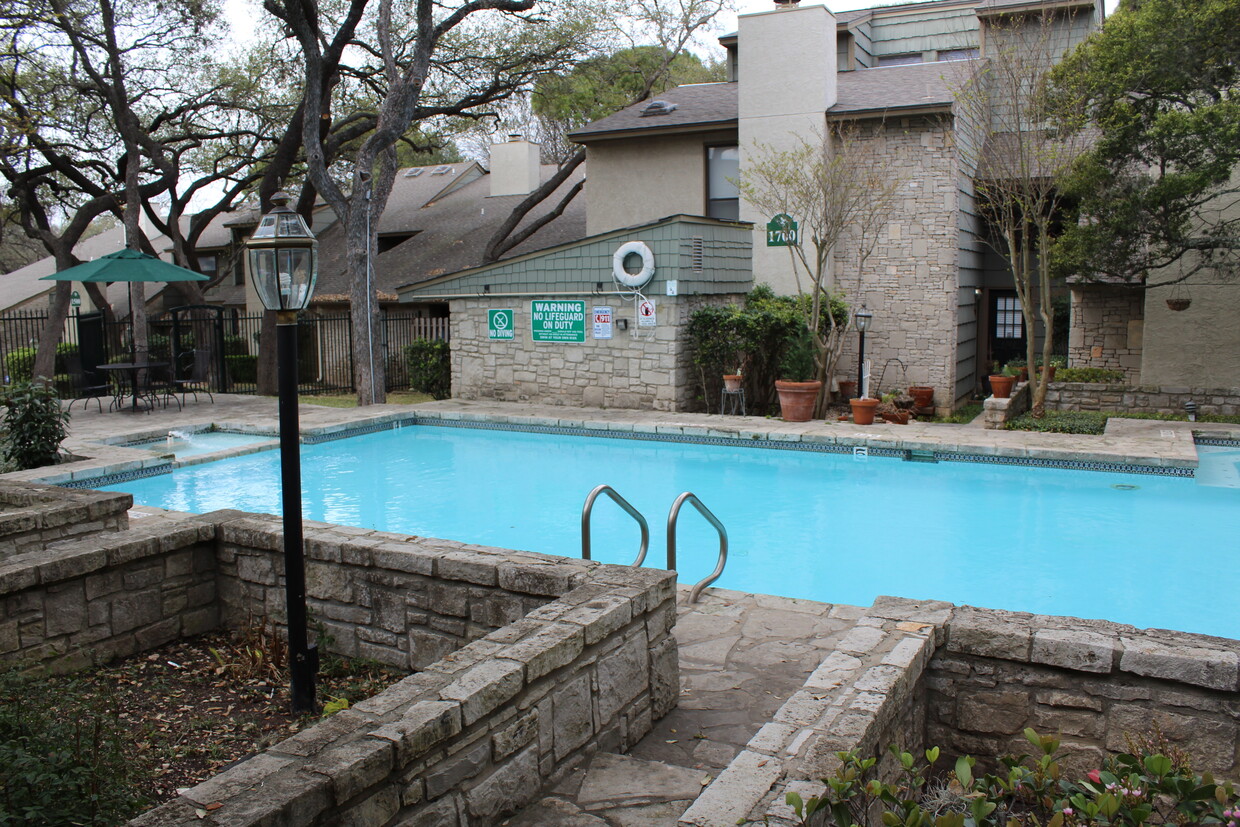 Primary Photo - 14122 Churchill Estates Blvd