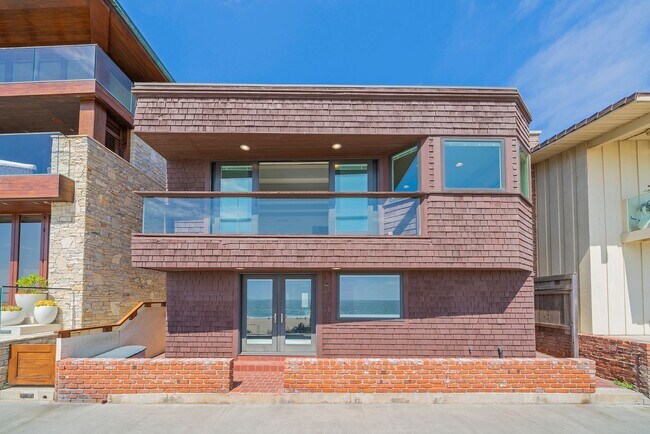 Foto del edificio - On The Strand.  Spectacular Ocean Views.  ...