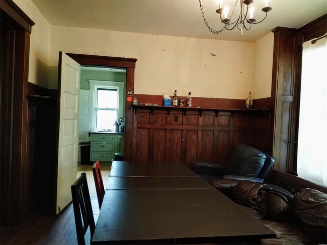 Foto del edificio - 414 E Kingsley St