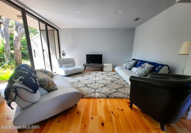 Building Photo - 362 Aquarina Blvd