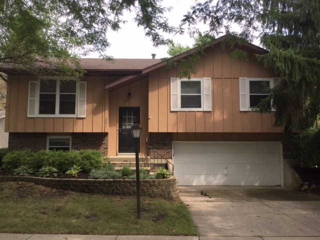 Primary Photo - 201 Deerpath Dr