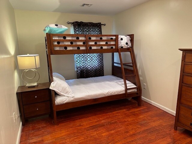 Dormitorio 2 - 170 Fairmount Ave