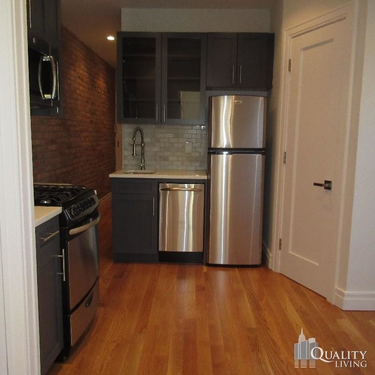 Foto principal - 42 Grove St