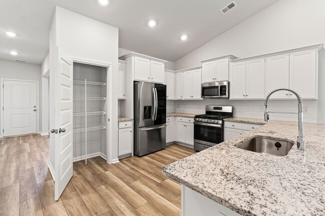 Building Photo - Empyrean Home